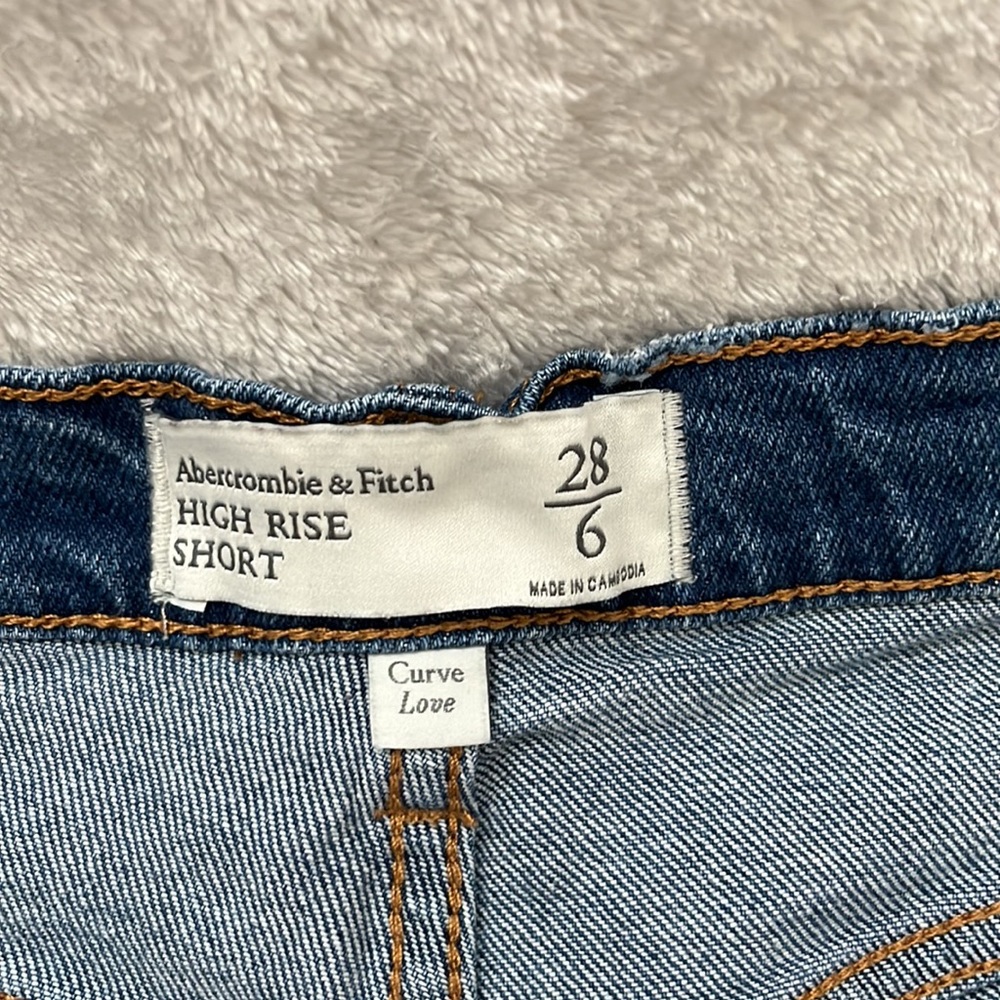 High Rise A&F Shorts - Picture 3 of 3